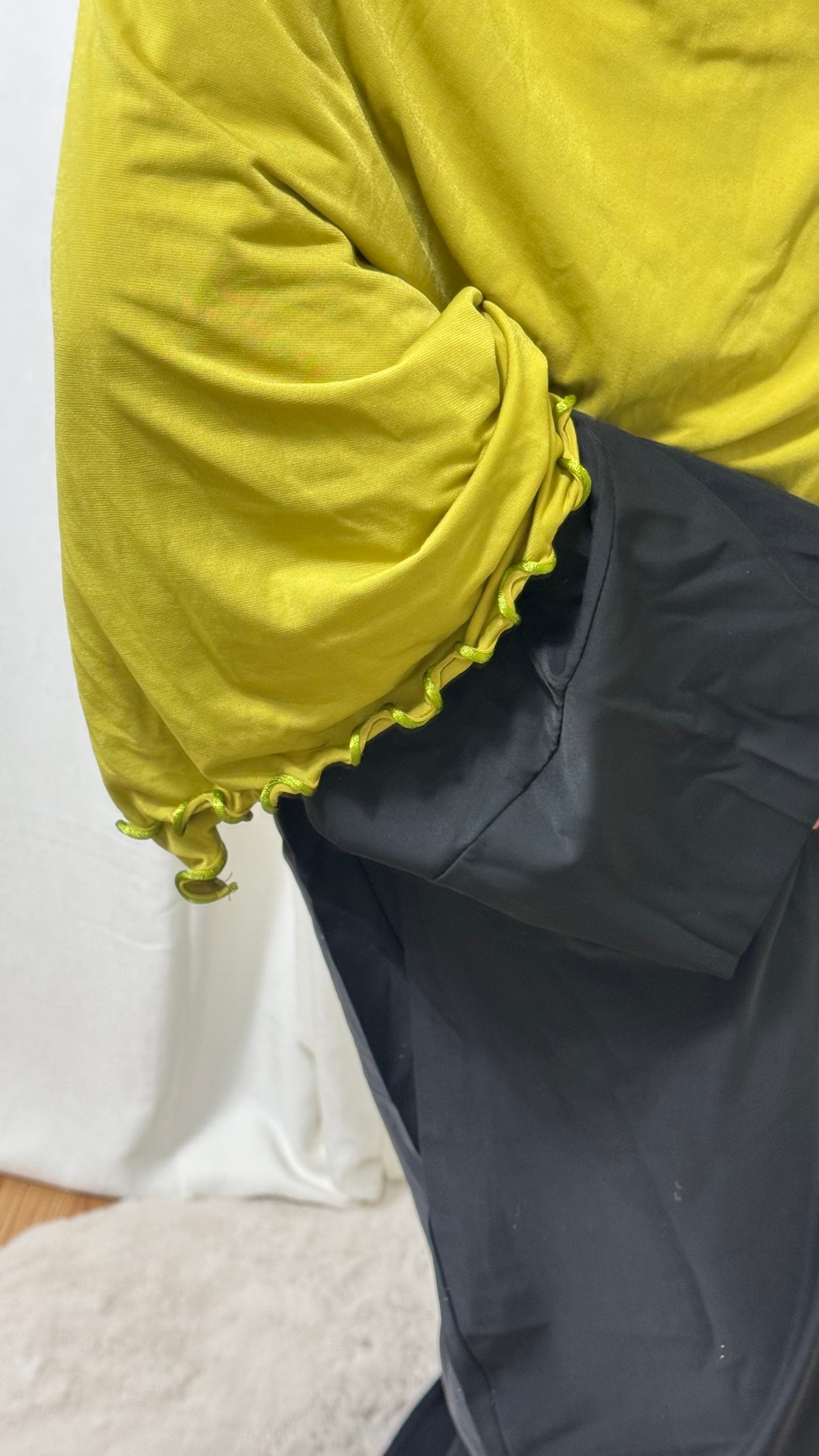 JERSEY PREMIUM BOUCLE SATIN - VERT OLIVE