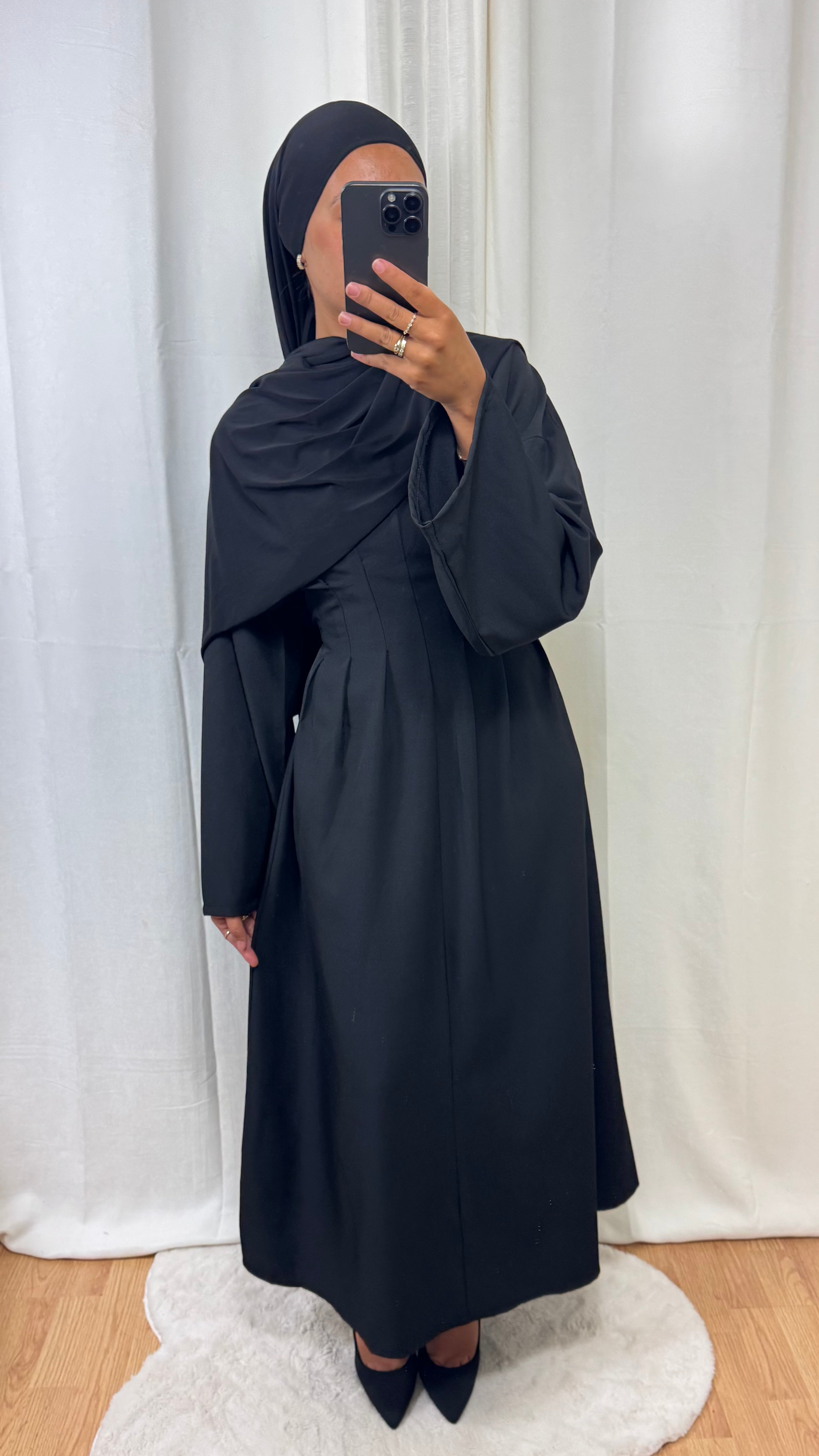 ROBE CINTRÉE - NOIR