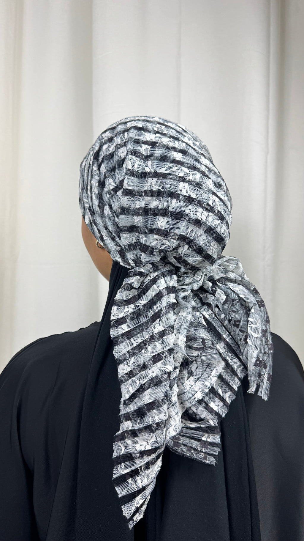 CARRÉ DENTELLE CRÉATION - NOIR/BLANC