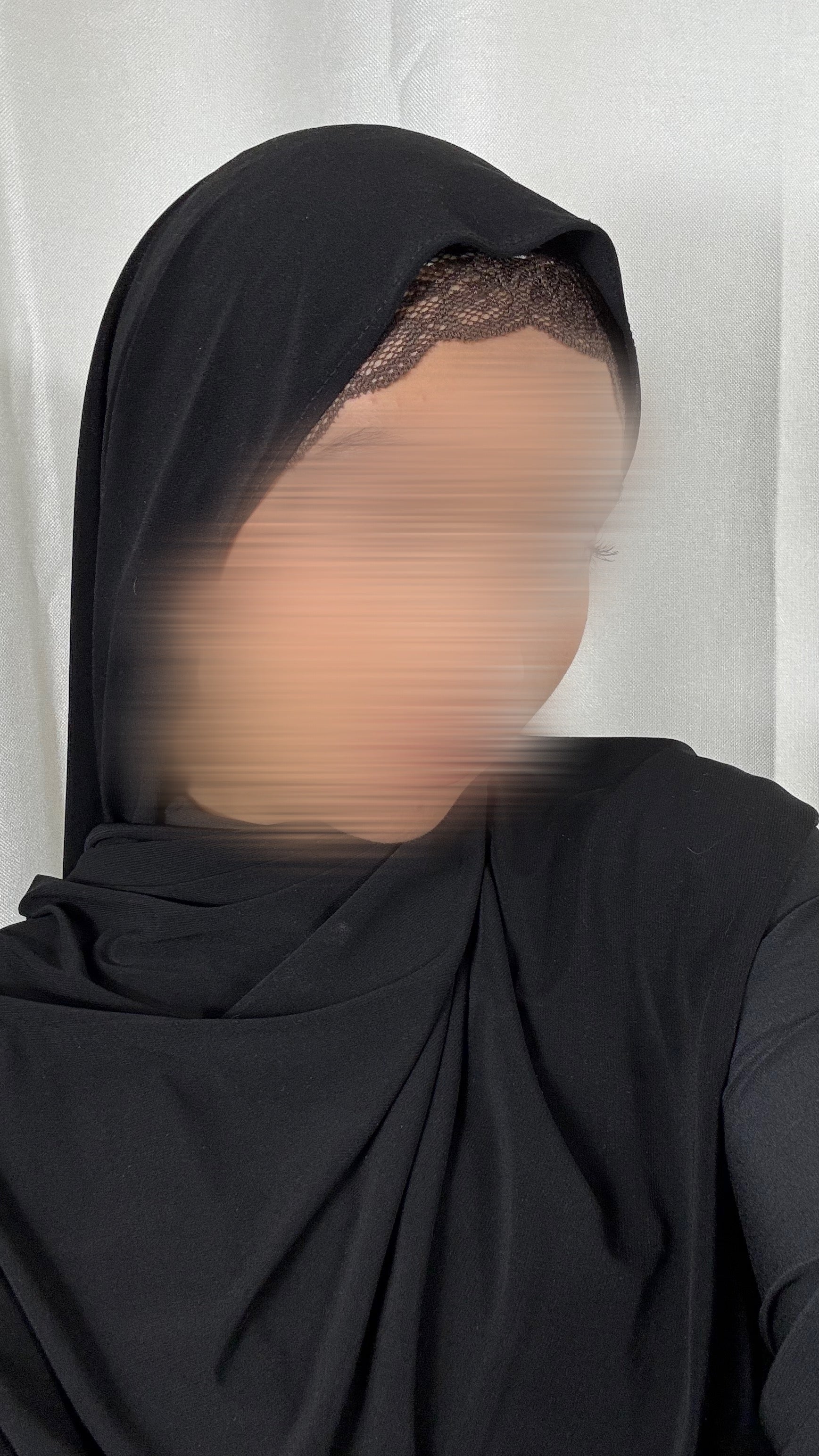 BANDEAUX EN DENTELLE - FAITS MAIN