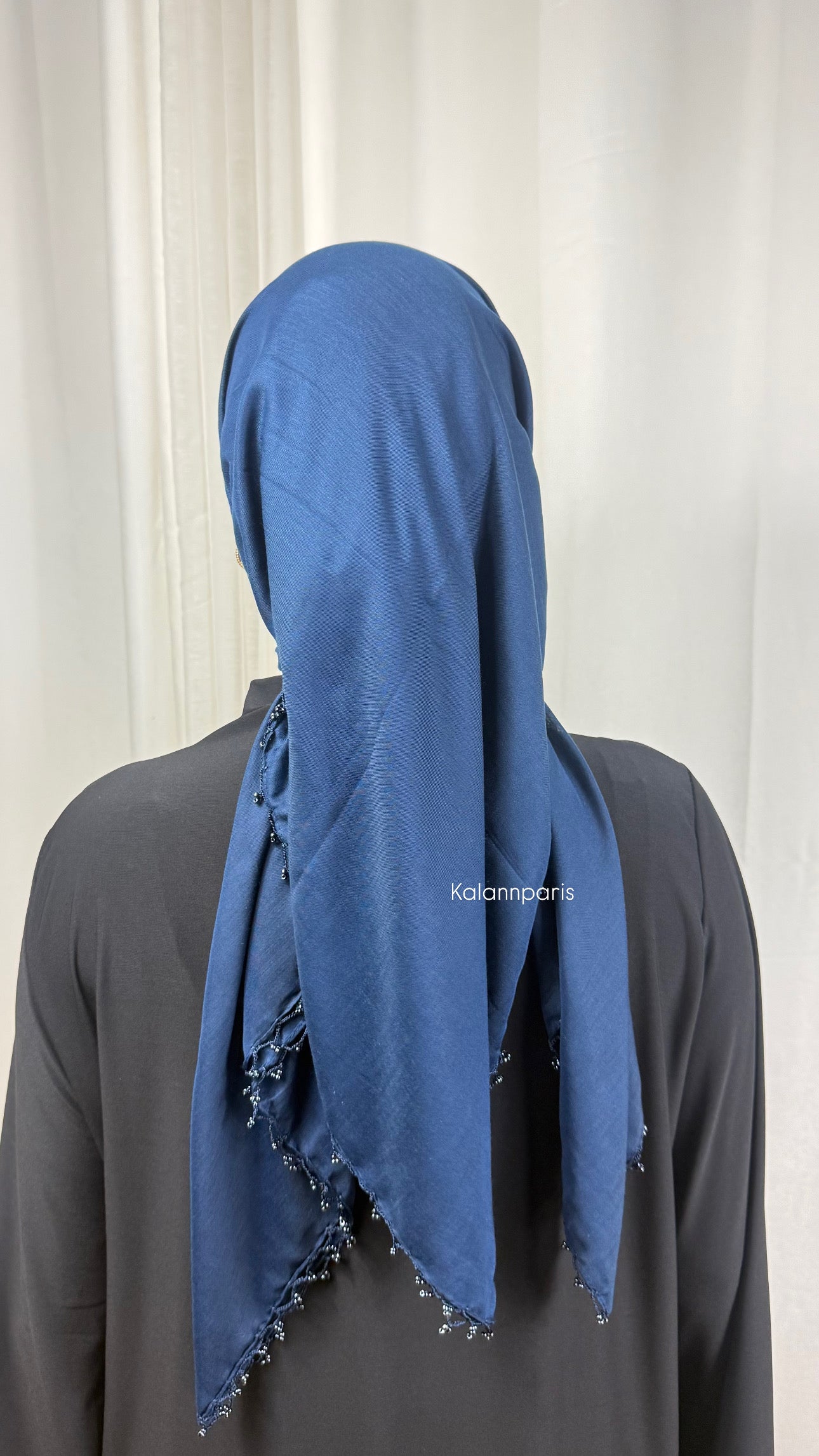 CARRÉ COTON ORNÉ DE PERLES - BLEU MARINE