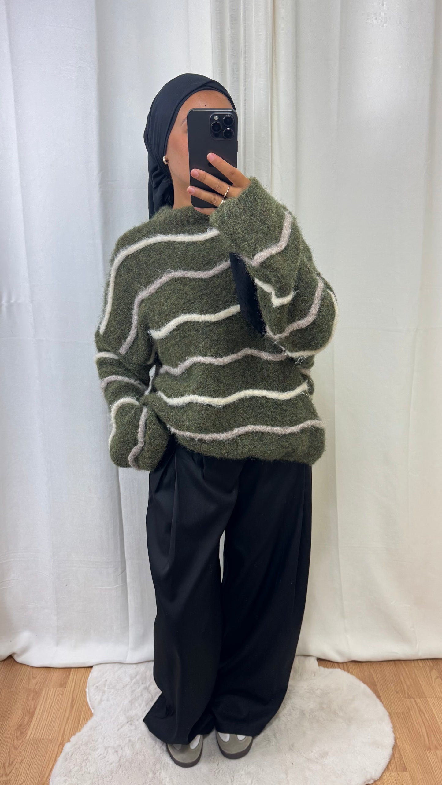 PULL OLIVE