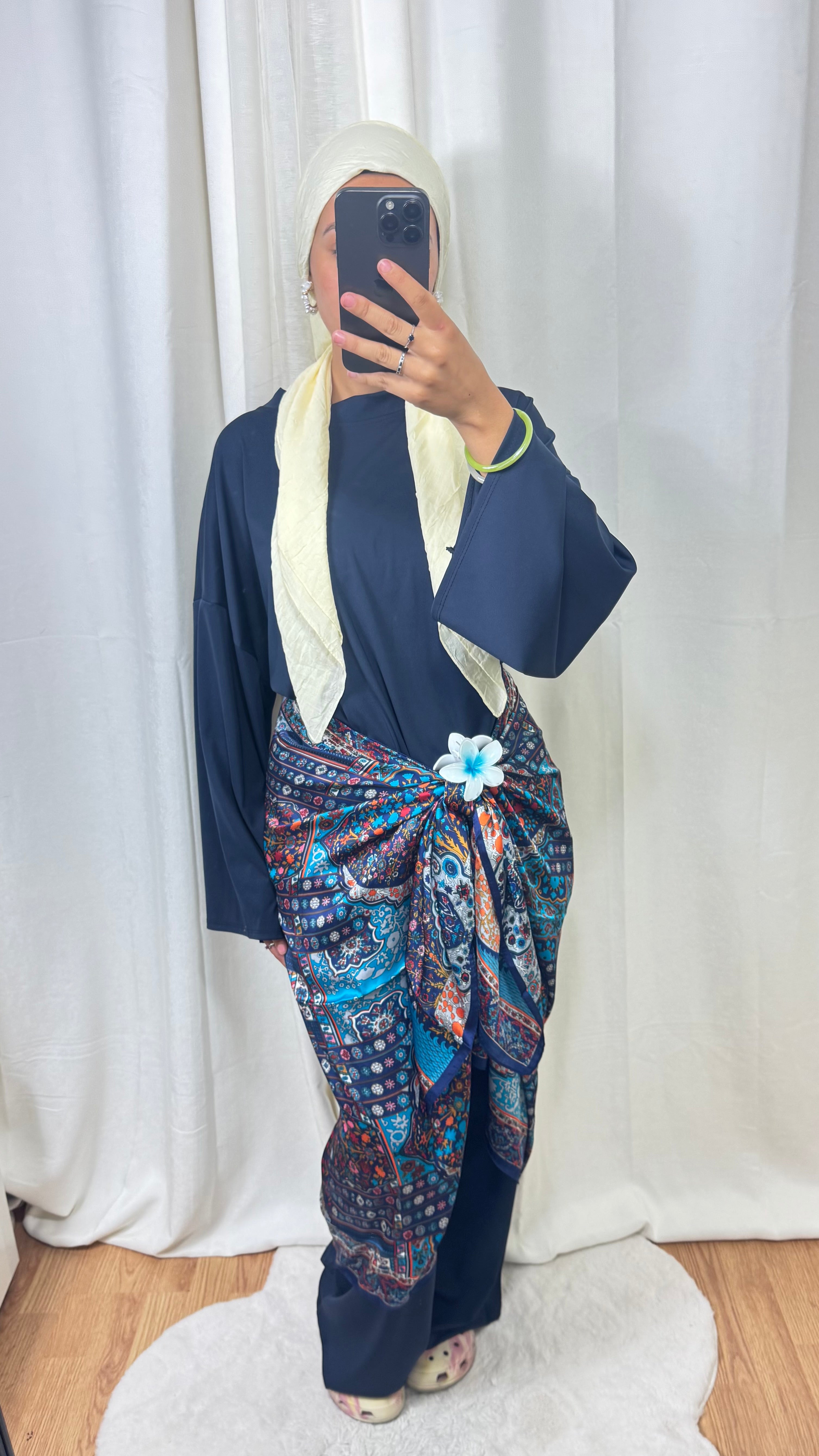 HIJAB RECTANGLE SATINÉ - BLEU MARINE