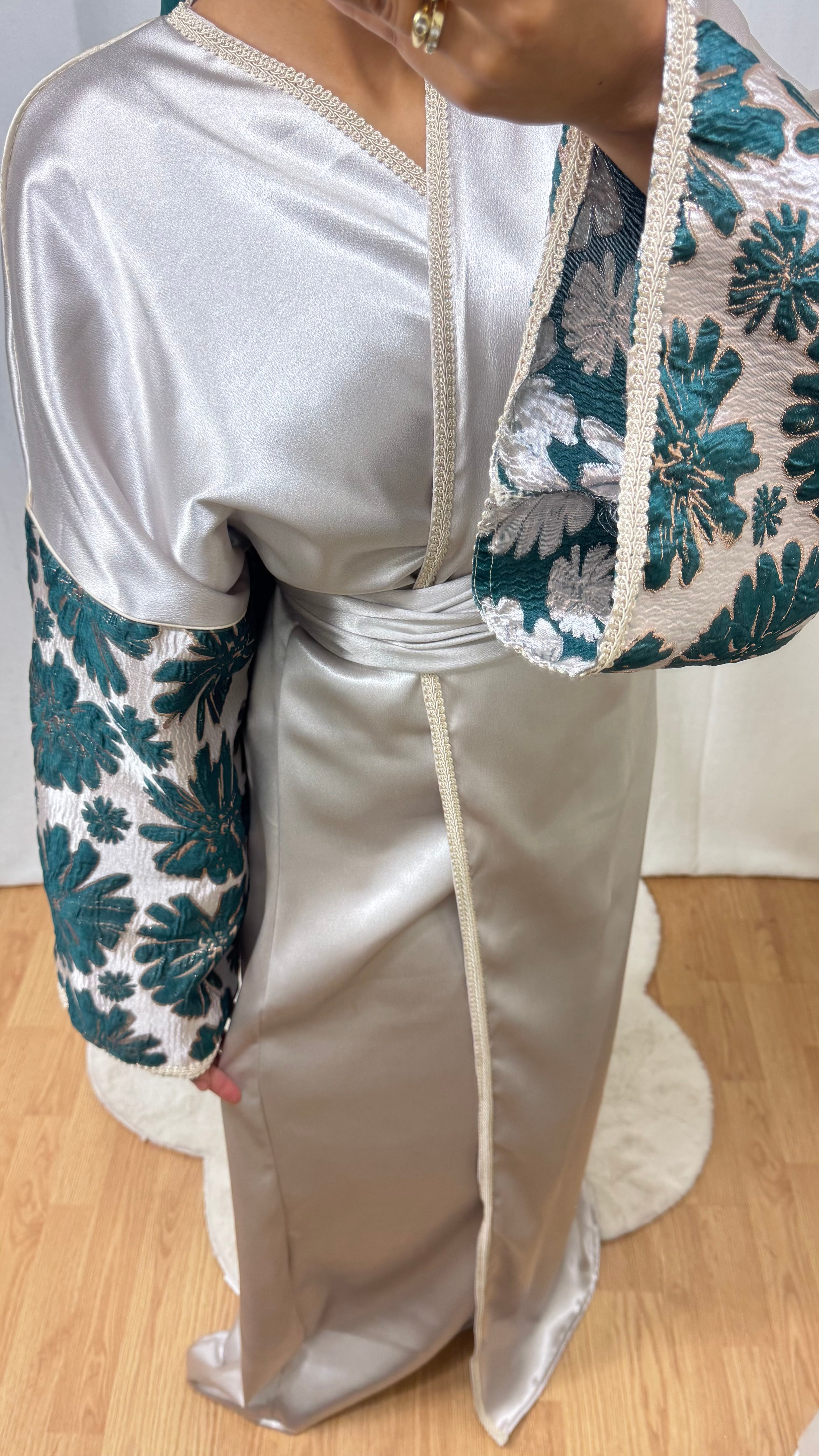 CRÉATION ELYA - BEIGE ÉMERAUDE