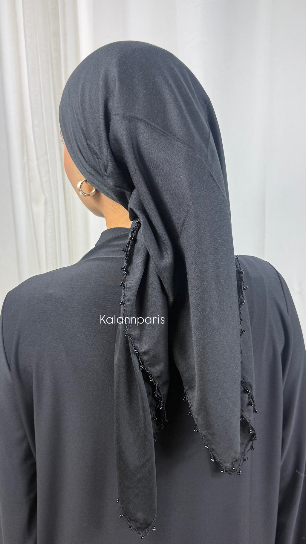 CARRÉ COTON ORNÉ DE PERLES - NOIR