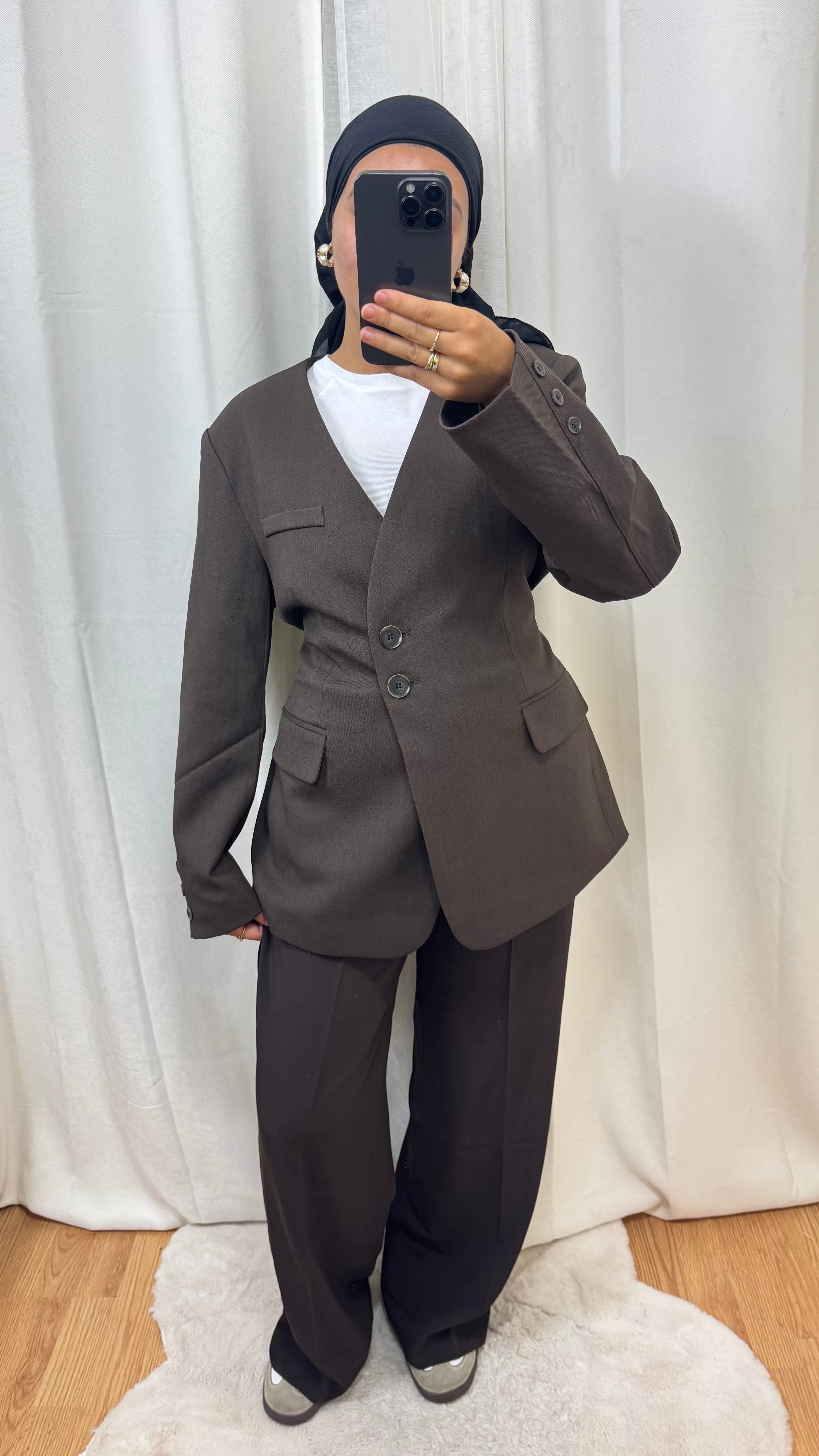 BLAZER CINTRÉ AVEC CEINTURE AU DOS - MARRON