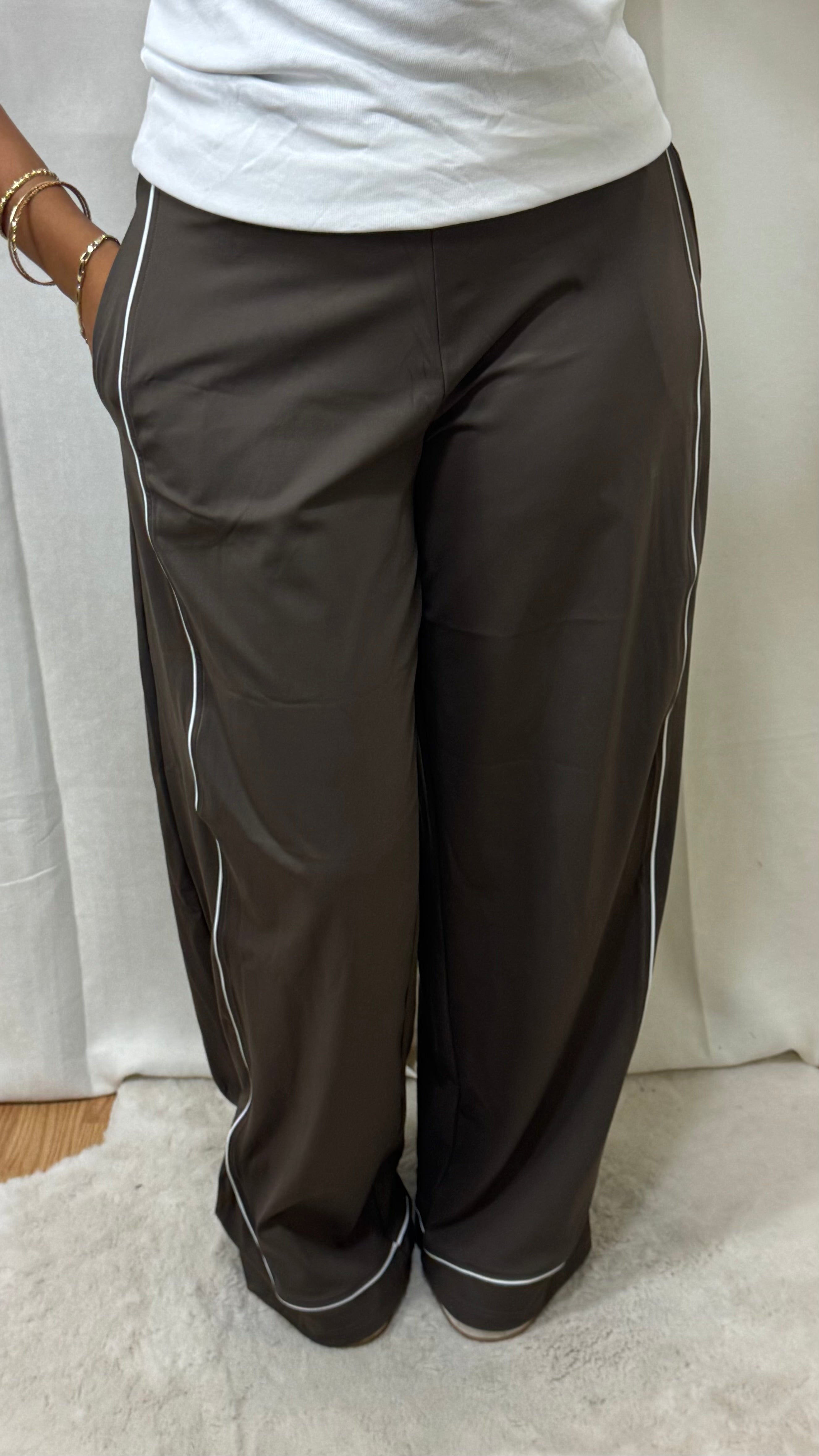 PANTALON À PINCE - MARRON