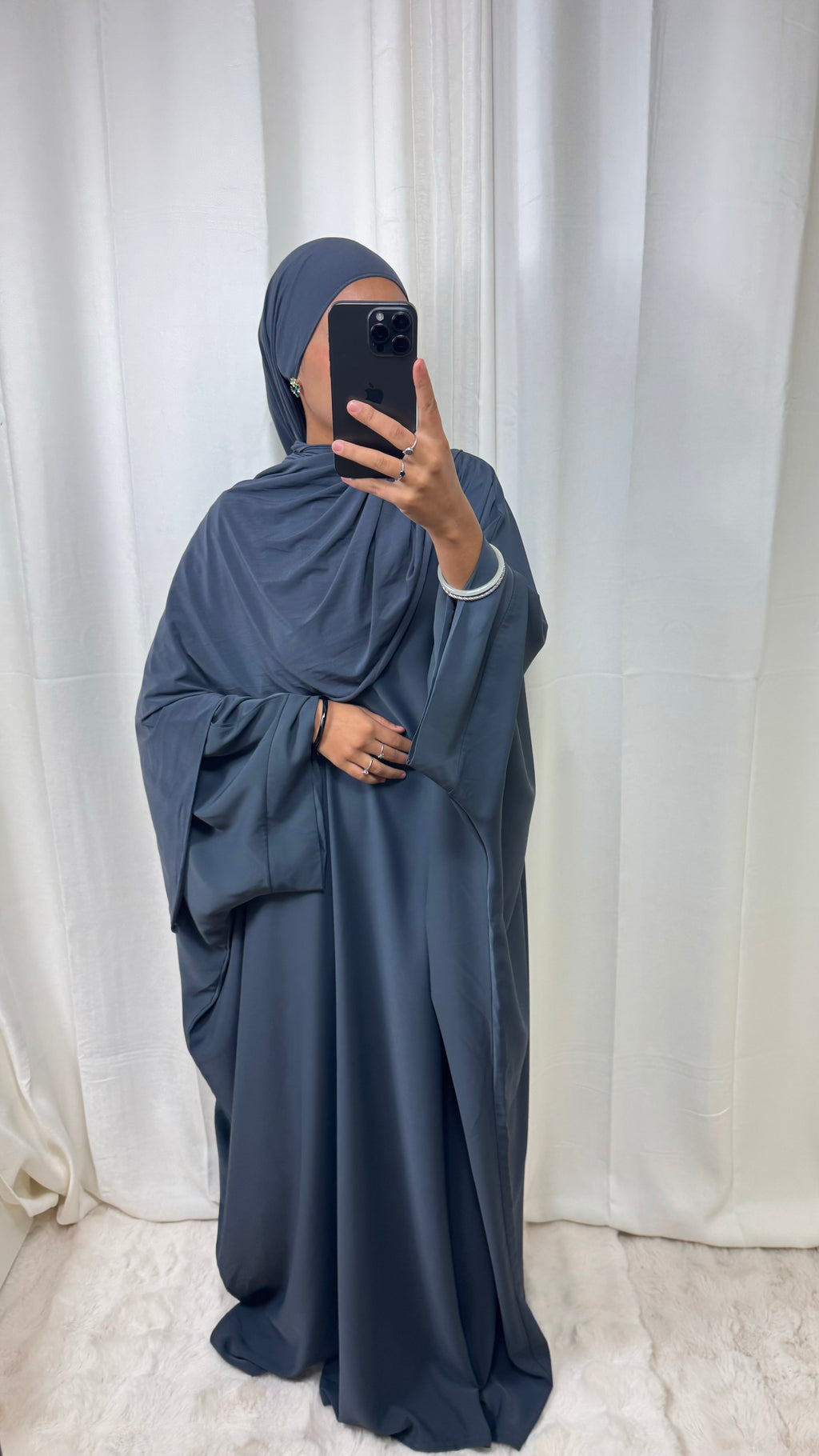 ABAYA SAOUDIENNE ELEGANCE - GRIS SOURIS