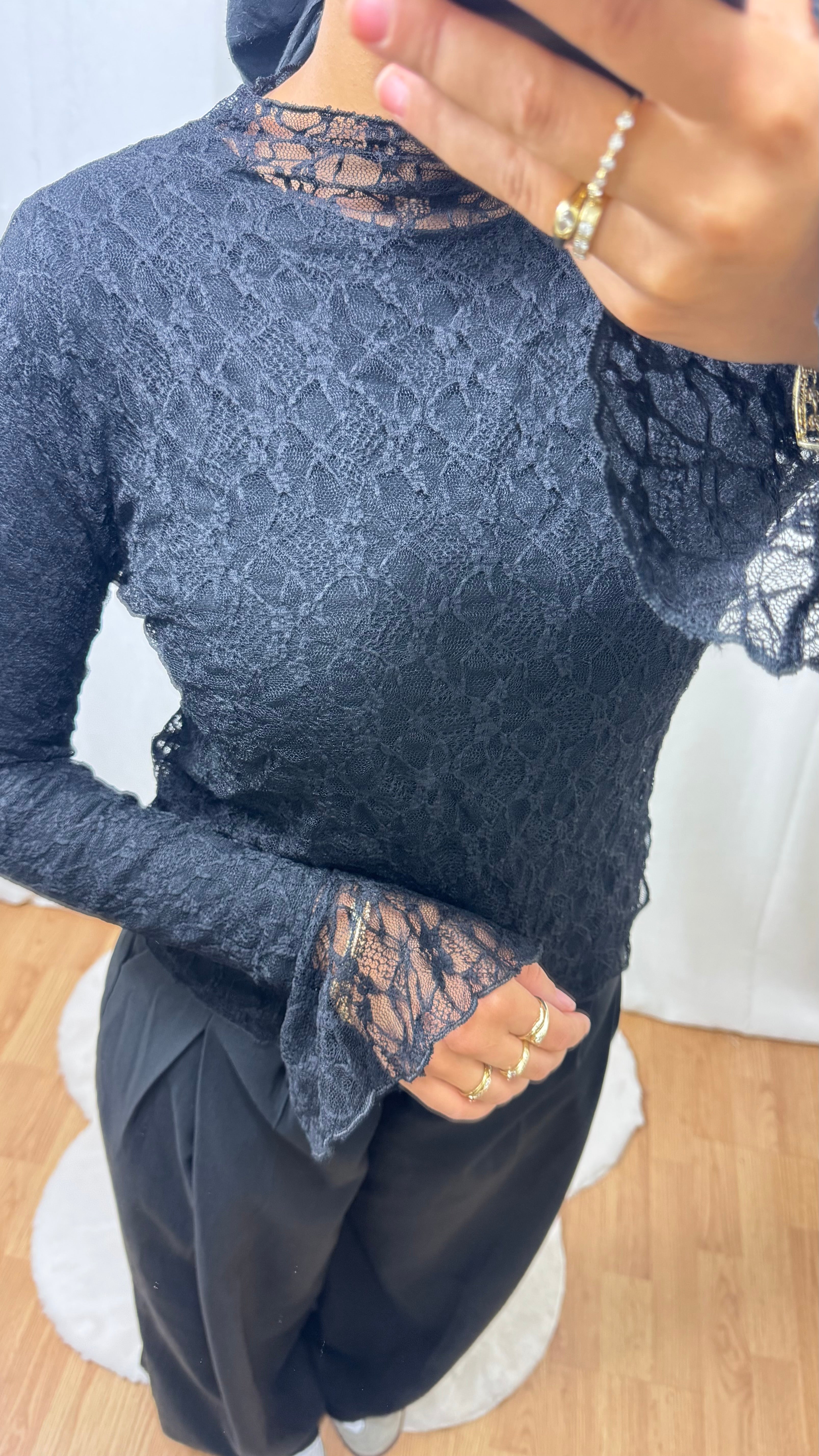 HAUT DENTELLE - NOIR