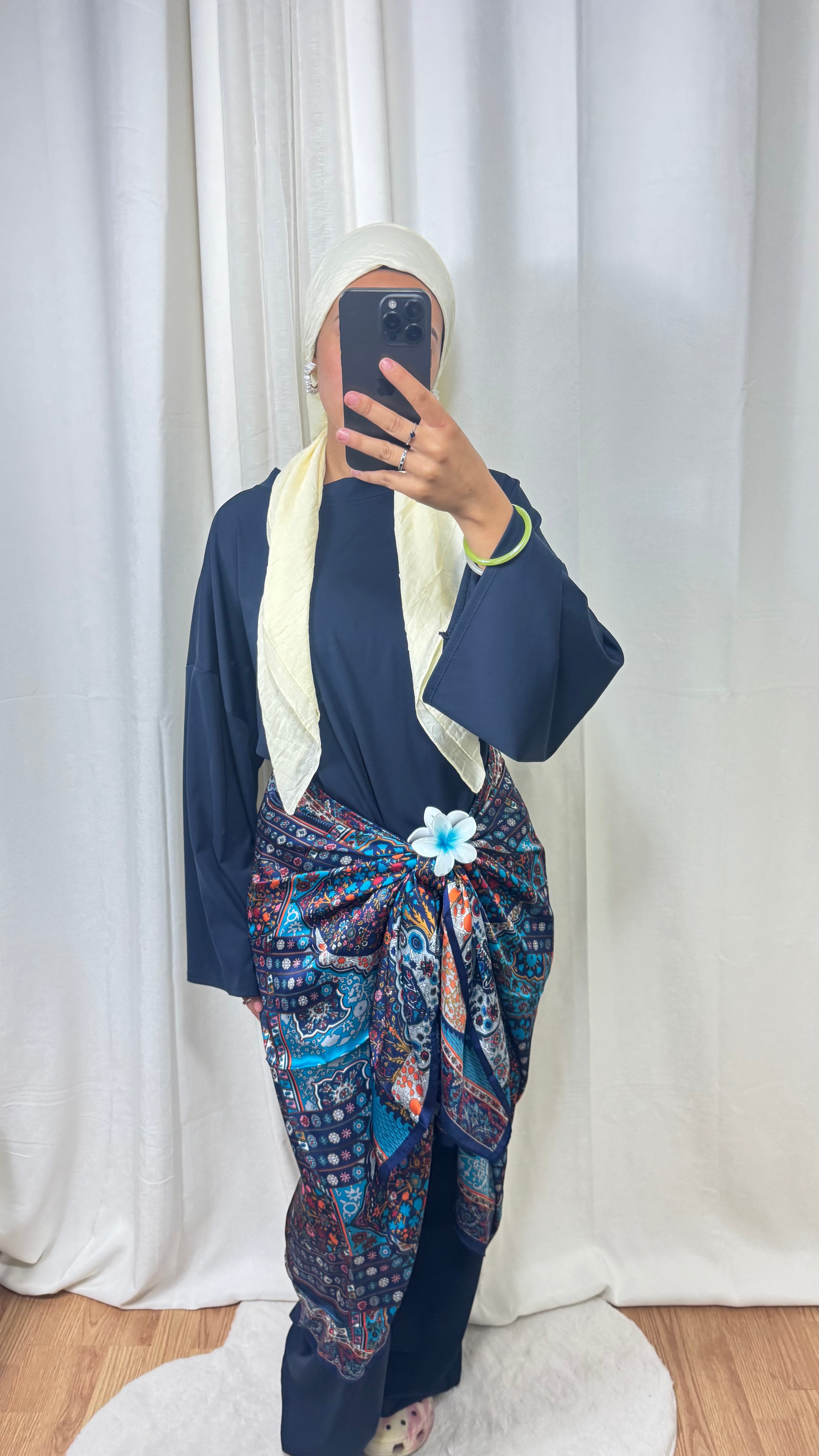 HIJAB RECTANGLE SATINÉ - BLEU MARINE