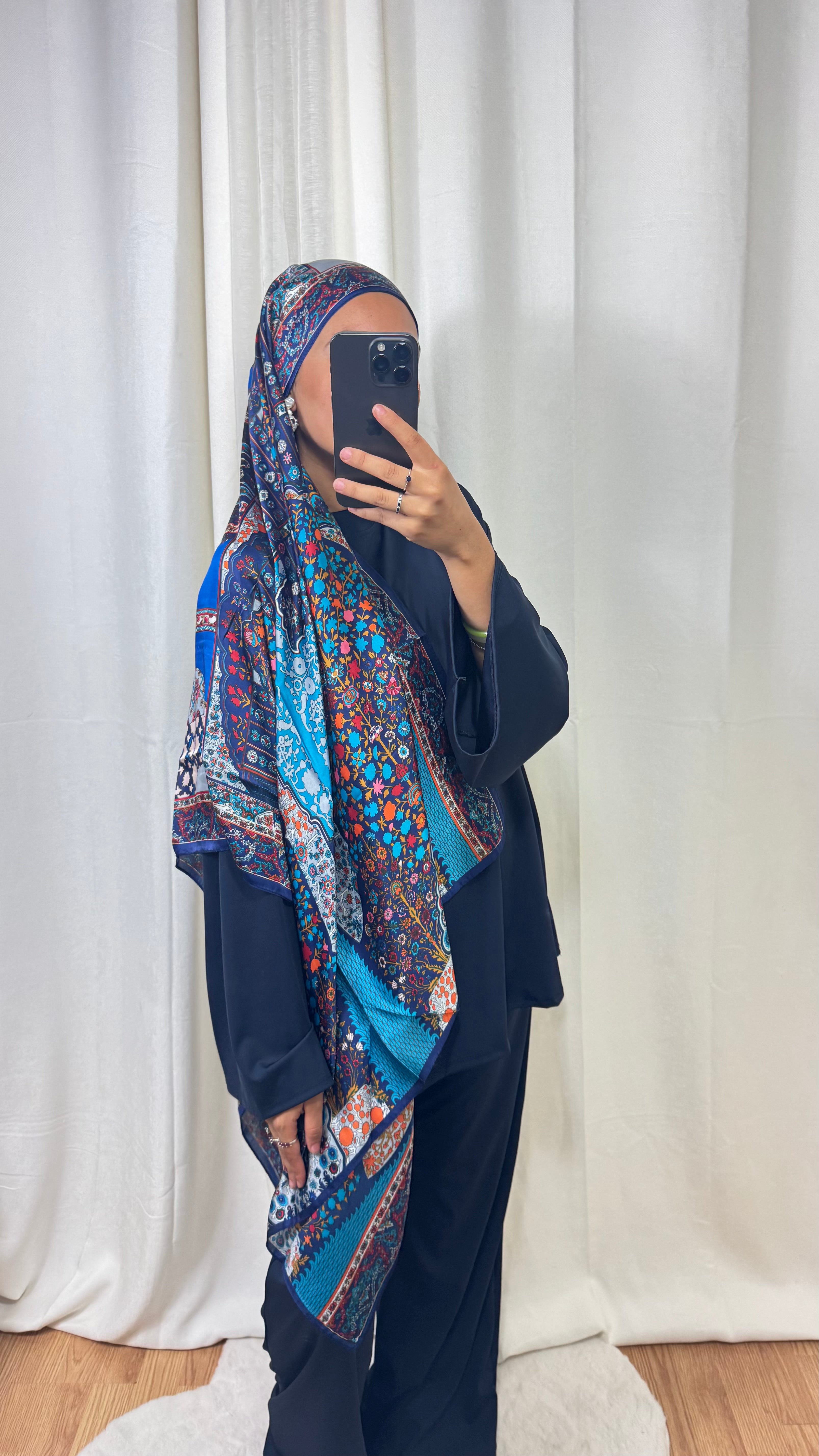HIJAB RECTANGLE SATINÉ - BLEU MARINE
