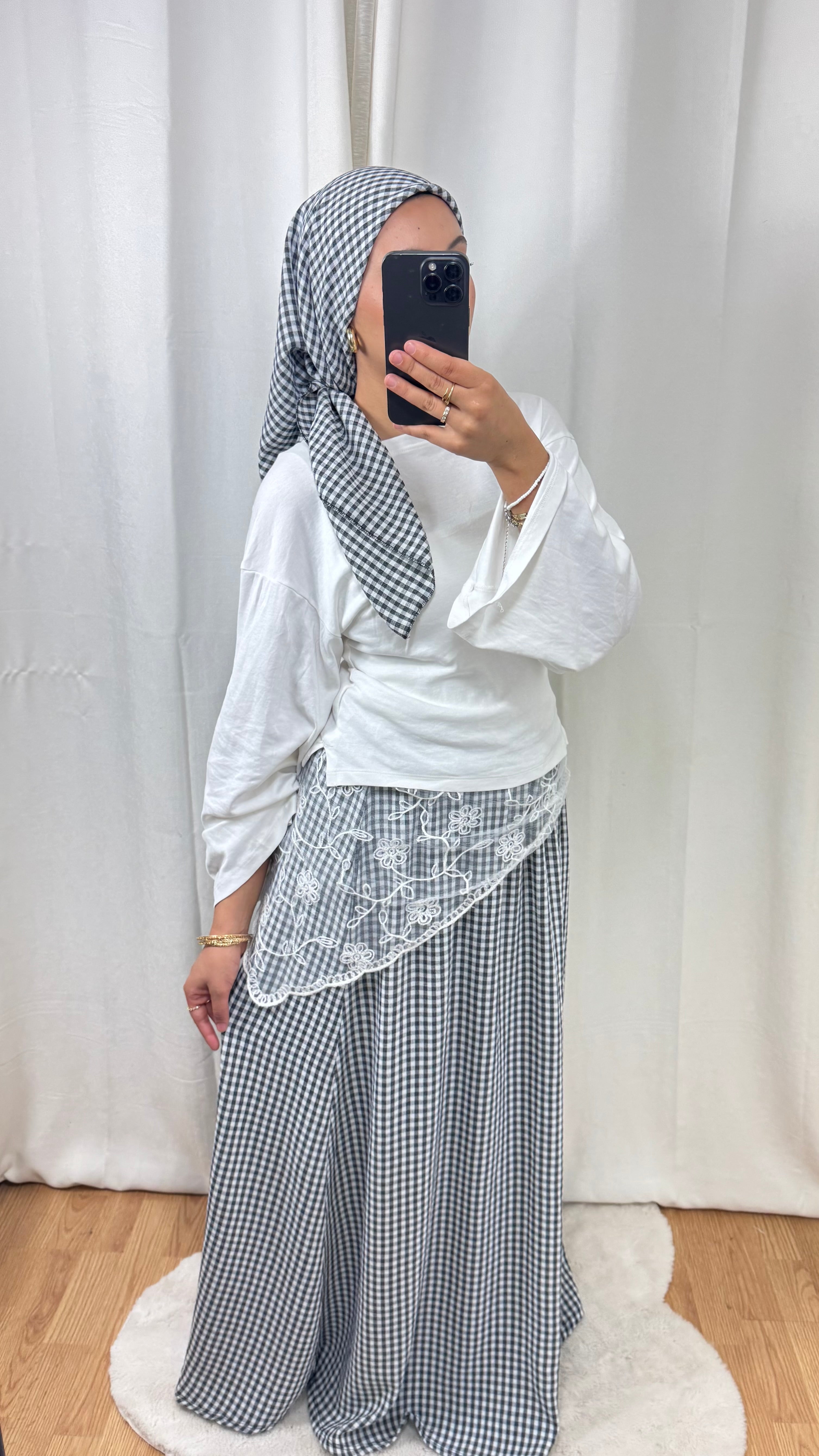 FOULARD DENTELLE - 3 couleurs
