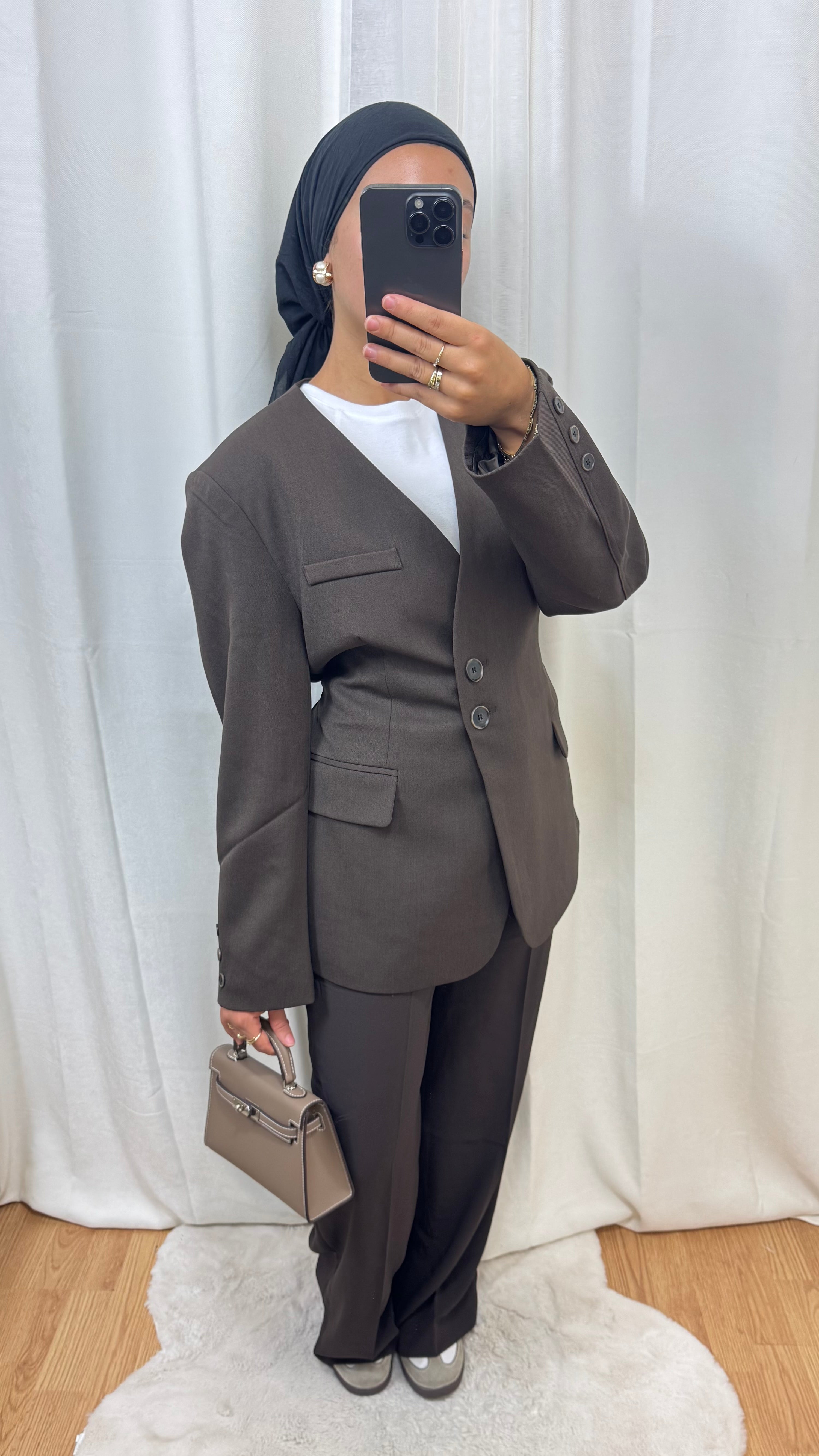 BLAZER CINTRÉ AVEC CEINTURE AU DOS - MARRON
