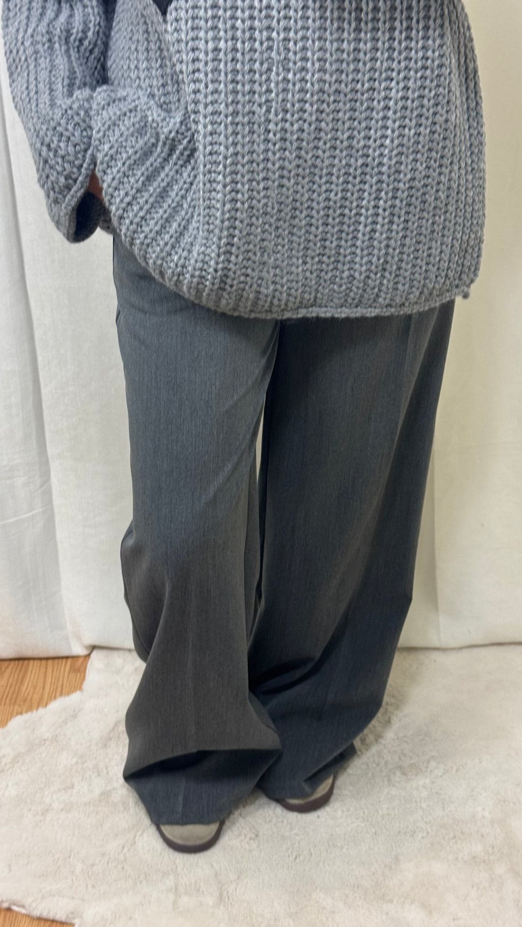 PANTALON À PINCE - GRIS