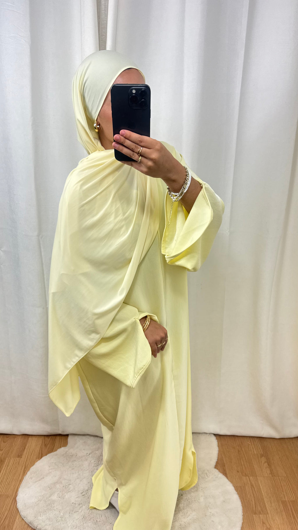 ABAYA DISTINGUÉE - JAUNE