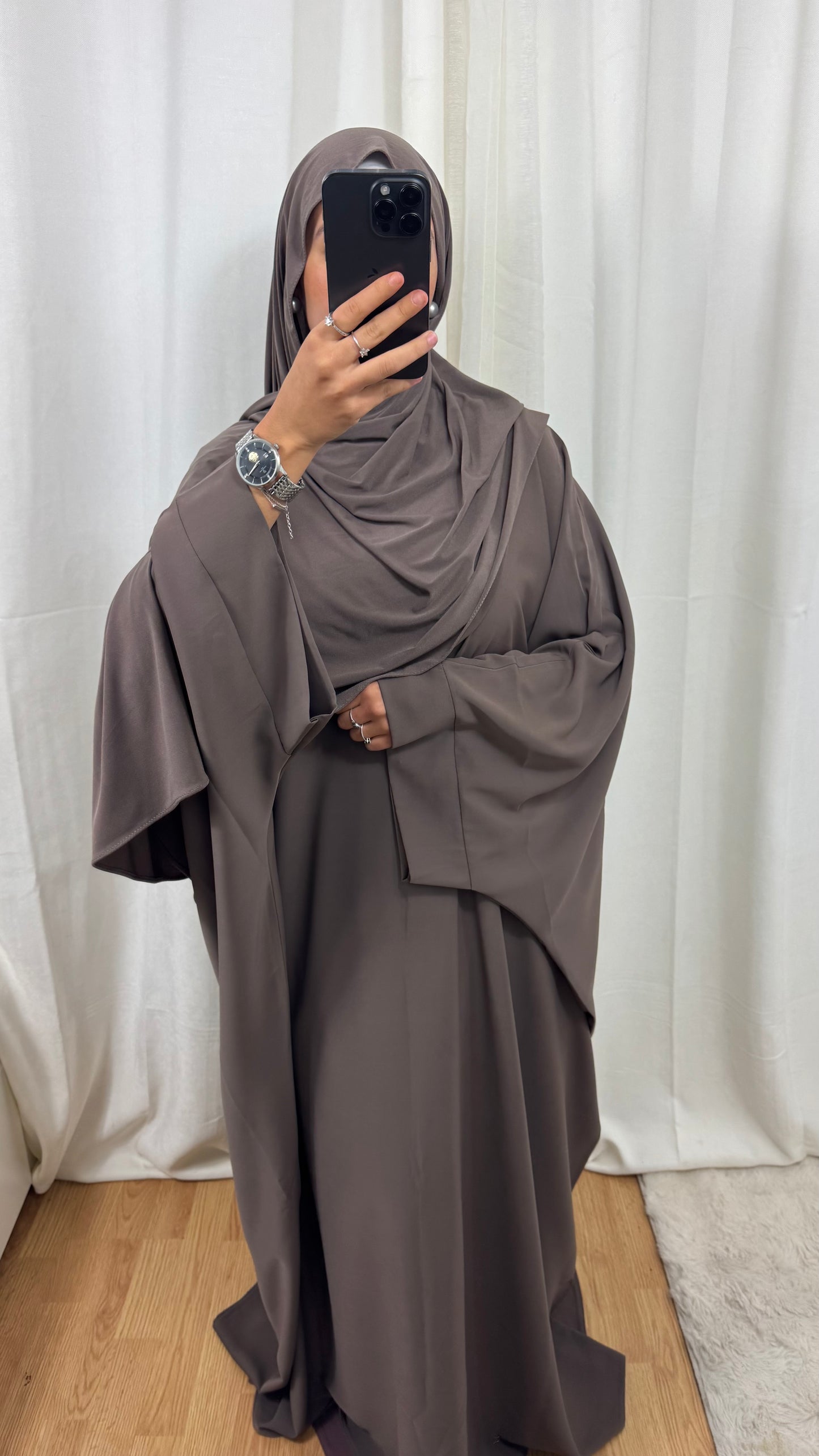 ABAYA SAOUDIENNE ELEGANCE - TAUPE FONCÉ