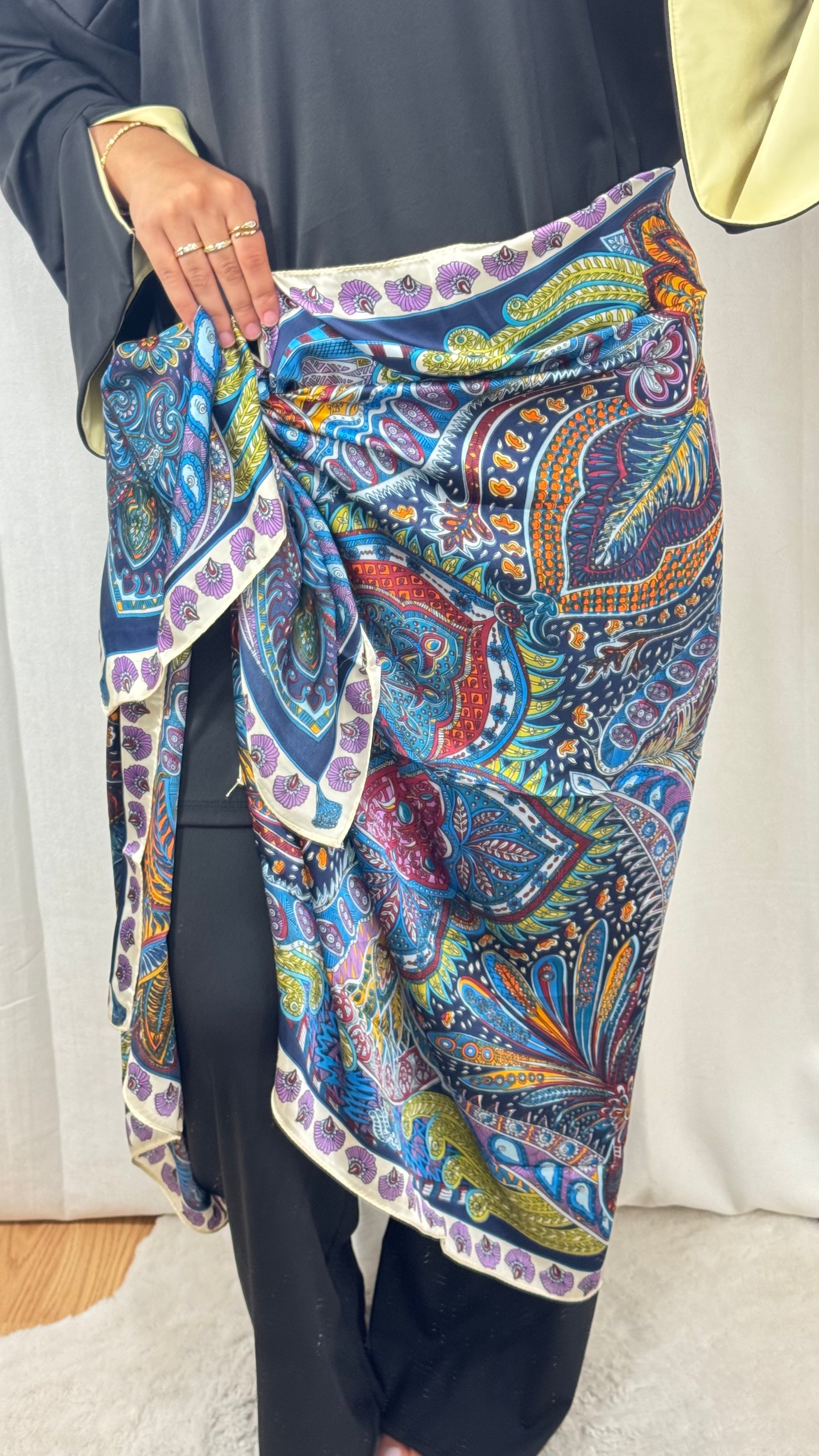 HIJAB RECTANGLE SATINÉ - BLEU MARINE