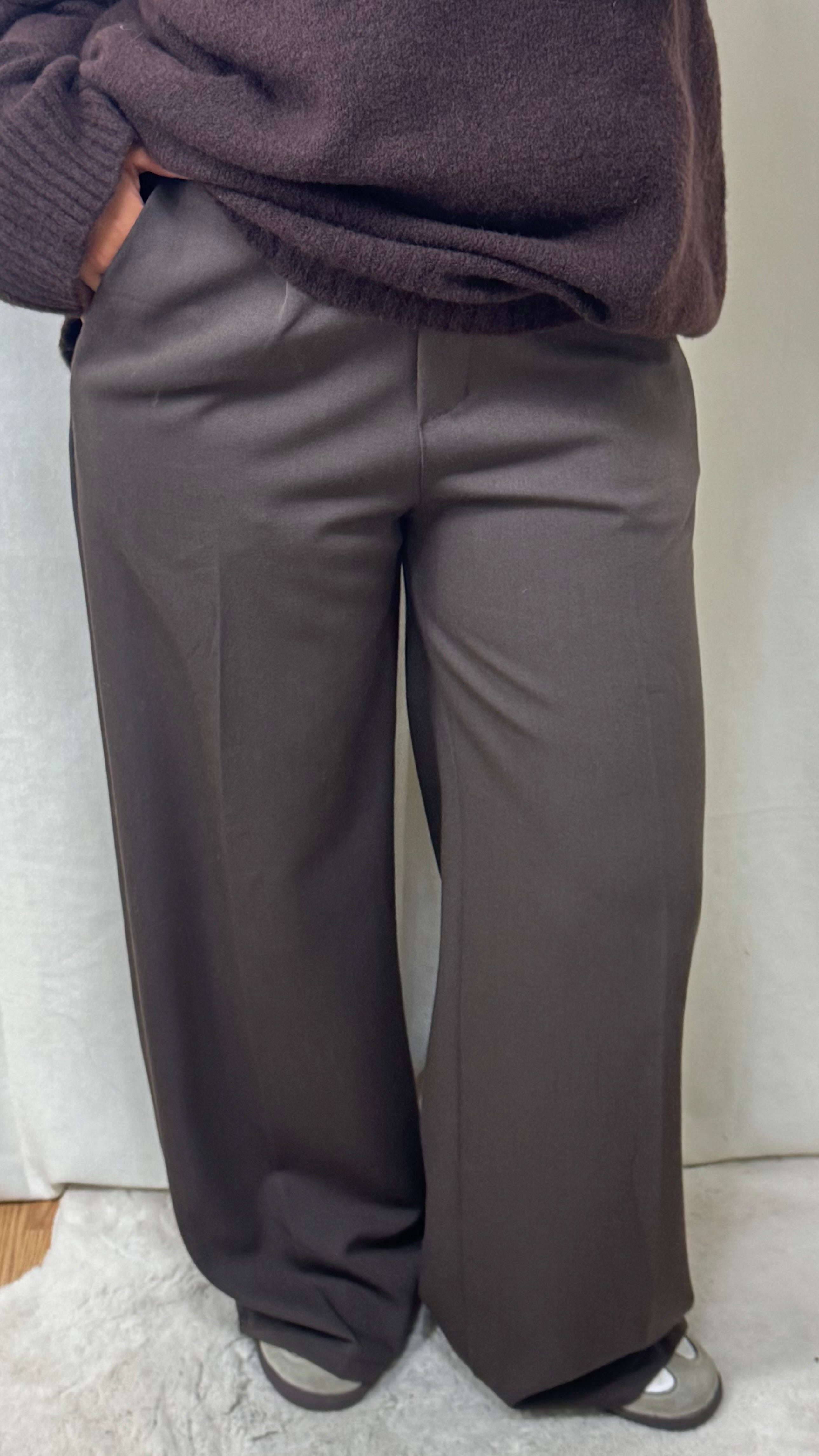 PANTALON À PINCE - MARRON