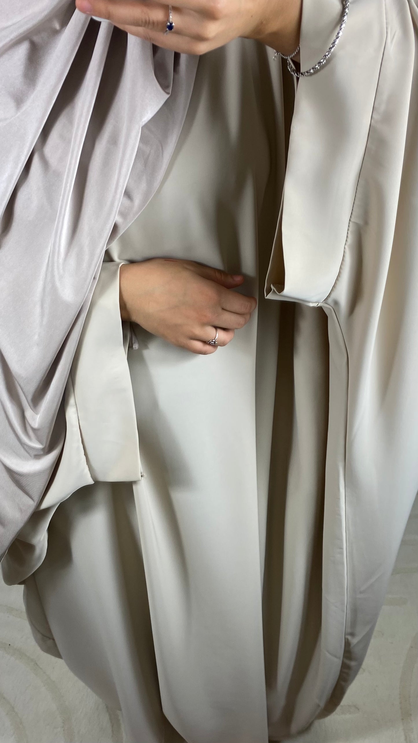 ABAYA SAOUDIENNE ELEGANCE - BEIGE