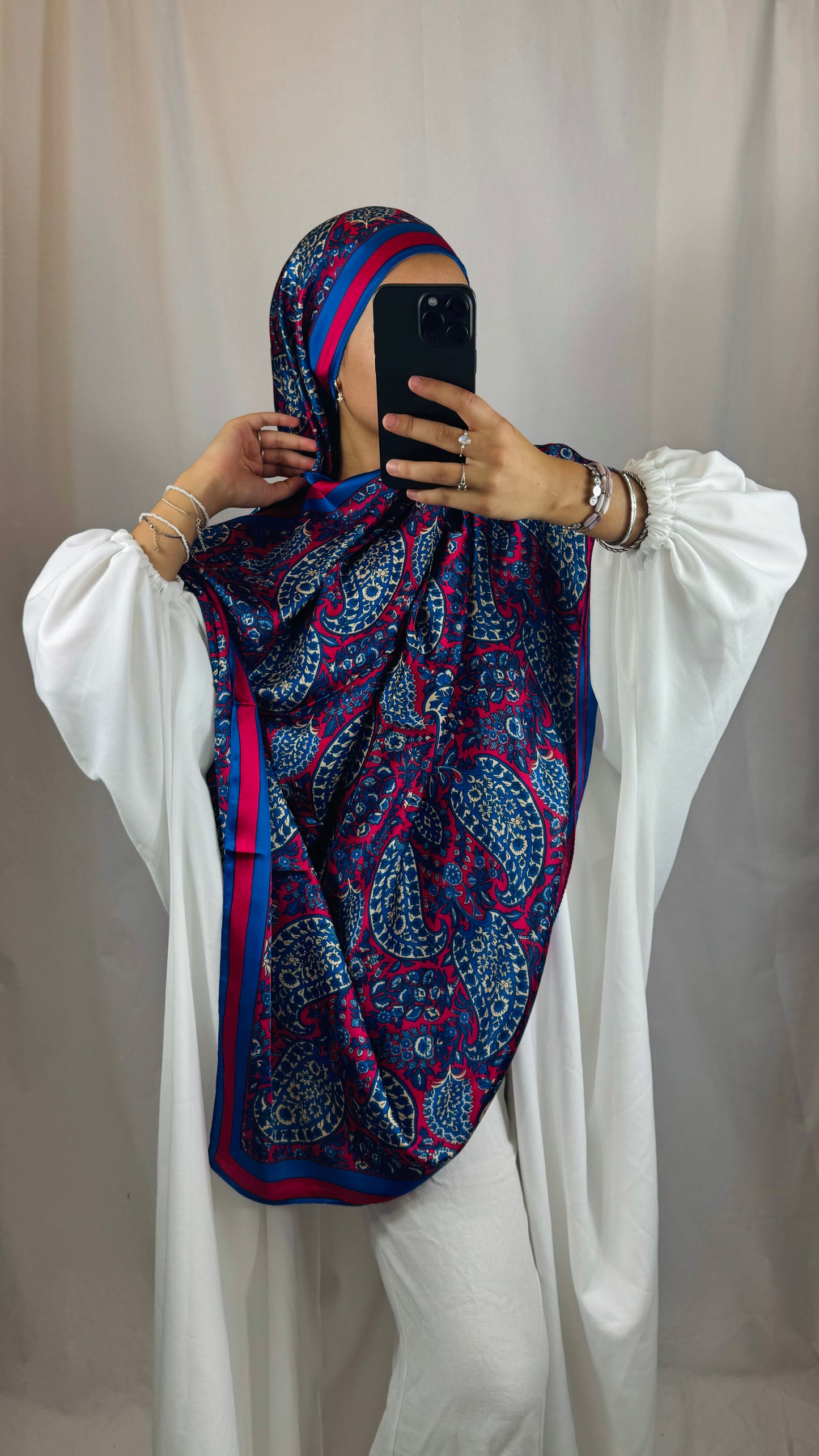 HIJAB RECTANGLE DE SOIE BLEU ROSE